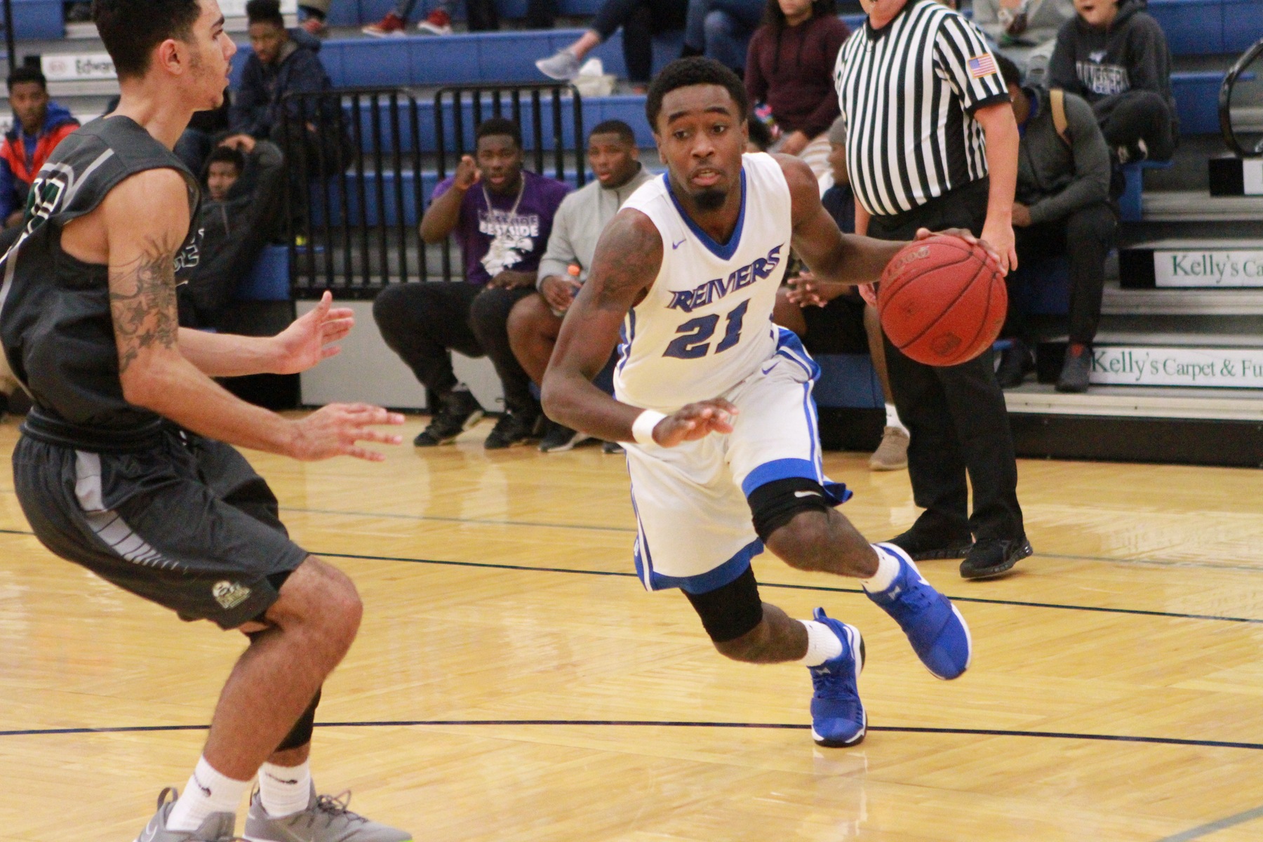 Iowa Western's Shaun Doss was one of seven Reivers to score in double figures in Tuesday's (11/14) 109-76 victory over Central (NE) at Kanesville Arena.