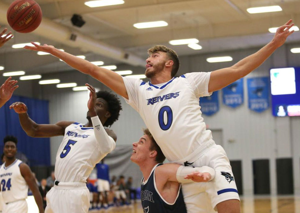 Parker Hazen scored 16 points as he and his Reiver teammates won the Holiday Inn / Hampton Inn Reiver Classic Saturday (11/10/18) evening at Reiver Arena.