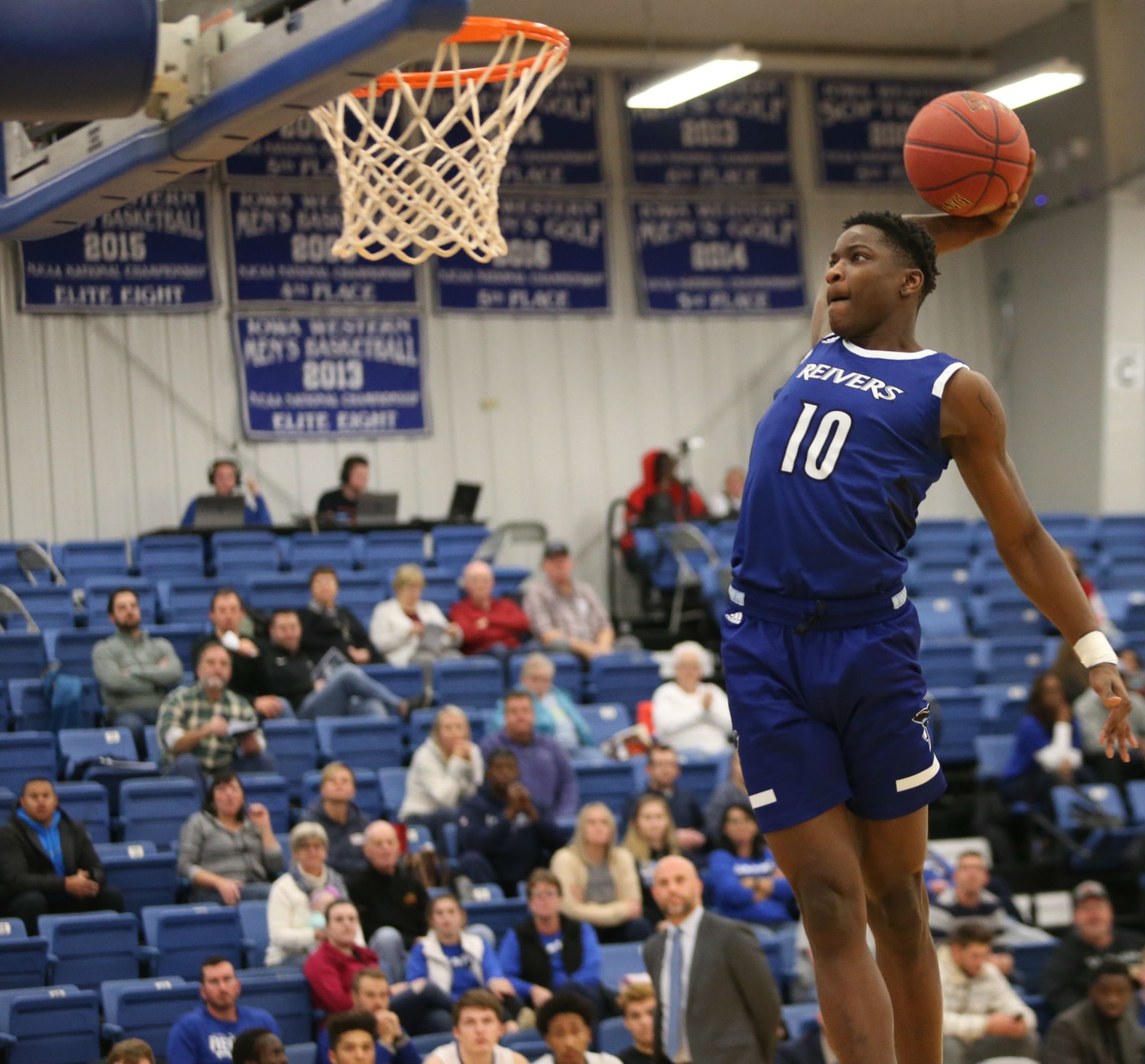 Trez Ruffin and his Iowa Western teammates lost in day one of the Holiday Inn / Hampton Inn Classic. The two  day classic includes: Barton (KS), Cloud County (KS), and Des Moines Area (IA).