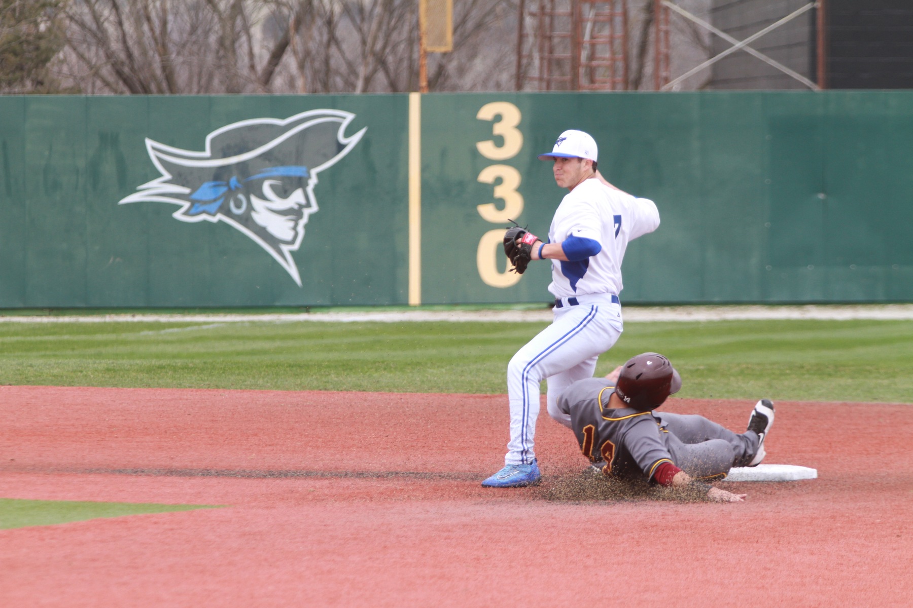 Iowa Western Sweeps Indian Hills to Open ICCAC Play
