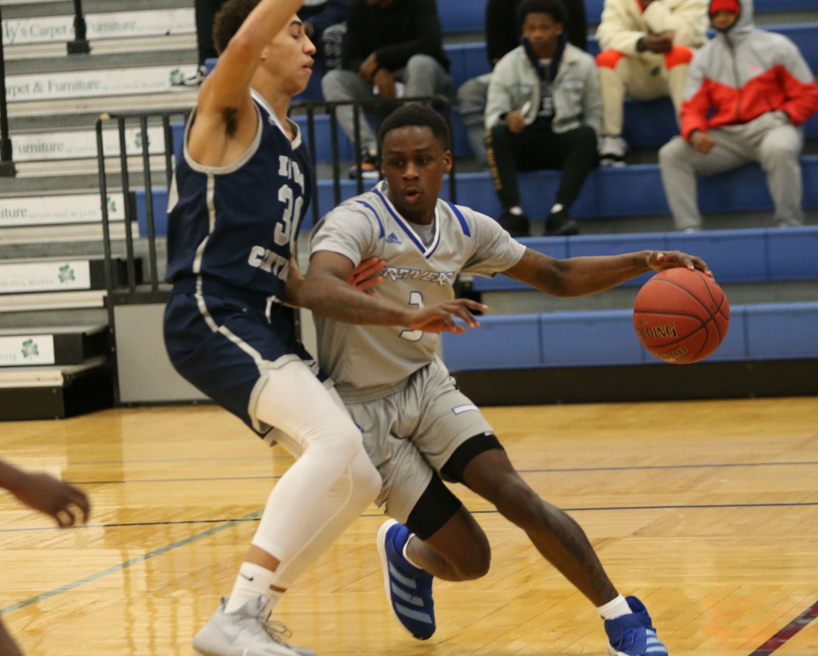 Kaleb Thornton along with his Reiver teammates fell a few possessions short of sweeping the Butler Grizzlies Tuesday (11/19) evening in El Dorado Kansas.