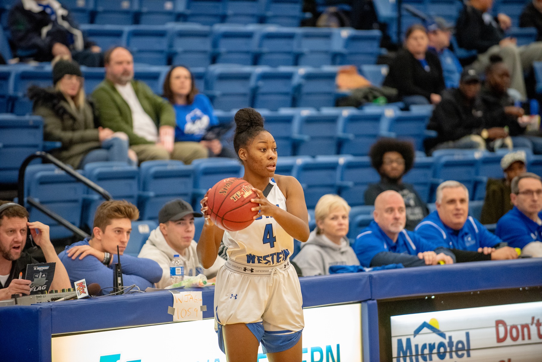 Blue Dragons Hold on to Defeat Reivers