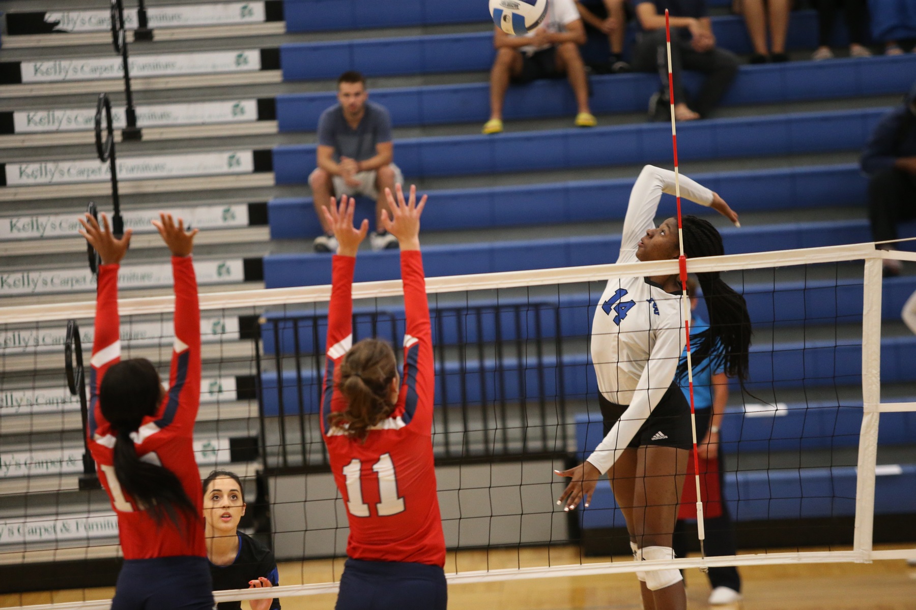 Reivers split on 1st day in Florida, drop match to #1 Miami-Dade