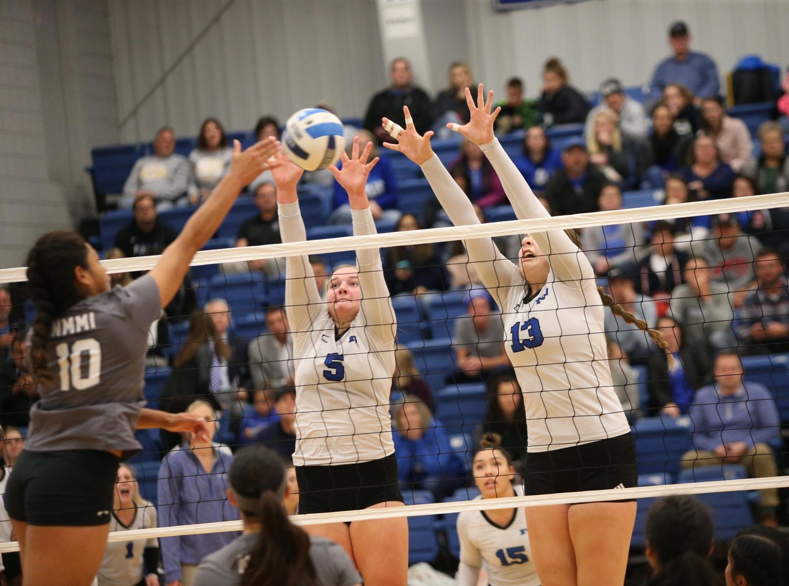 Reivers finish home tournament in dominating fashion