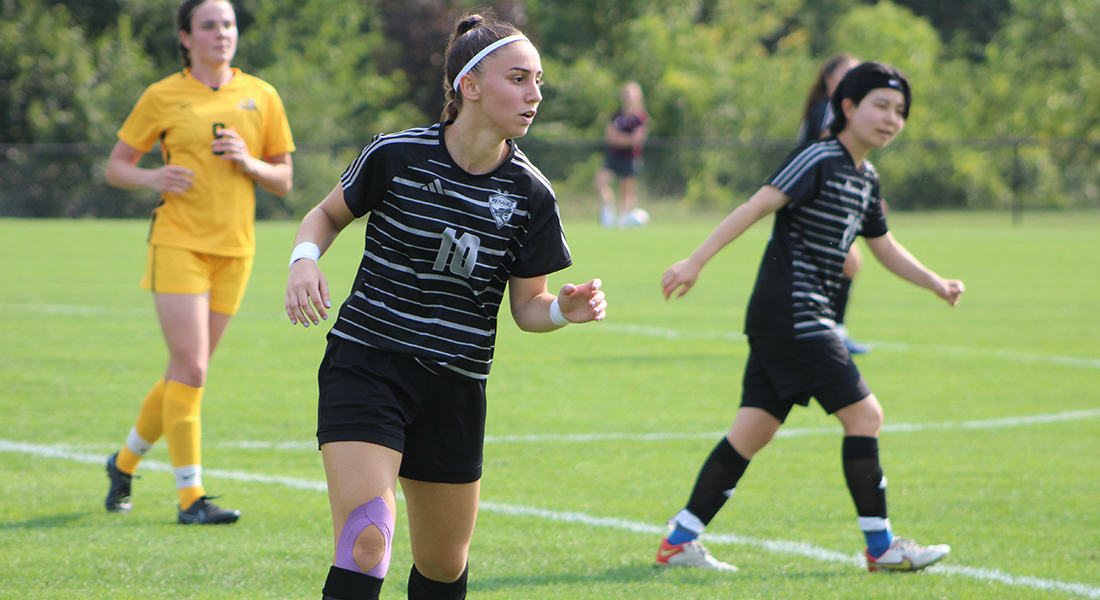 Reiver Women's Soccer Dominates Opening Weekend
